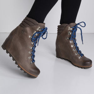 Sorel Conquest Wedge Lace up Boot NWOB